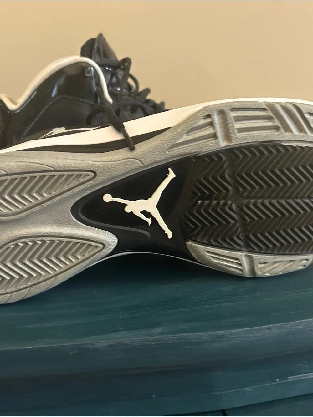 2012 Air Jordan Aero Flight 'Black White'
